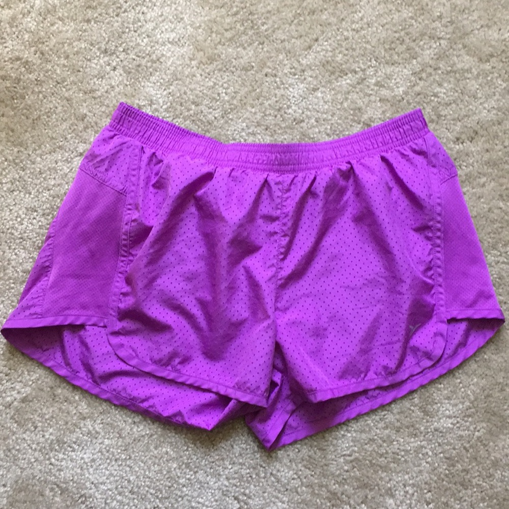 Old Navy Active Athletic shorts!  Size Small!